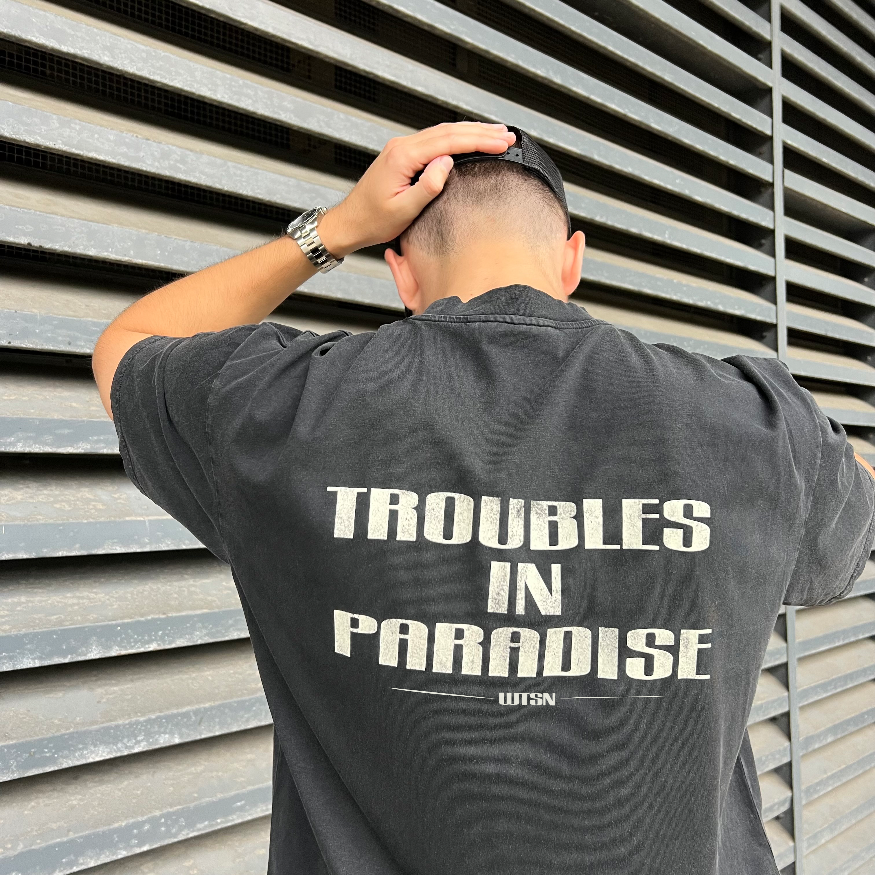 TROUBLES IN PARADISE T-SHIRT - WASHED BLACK